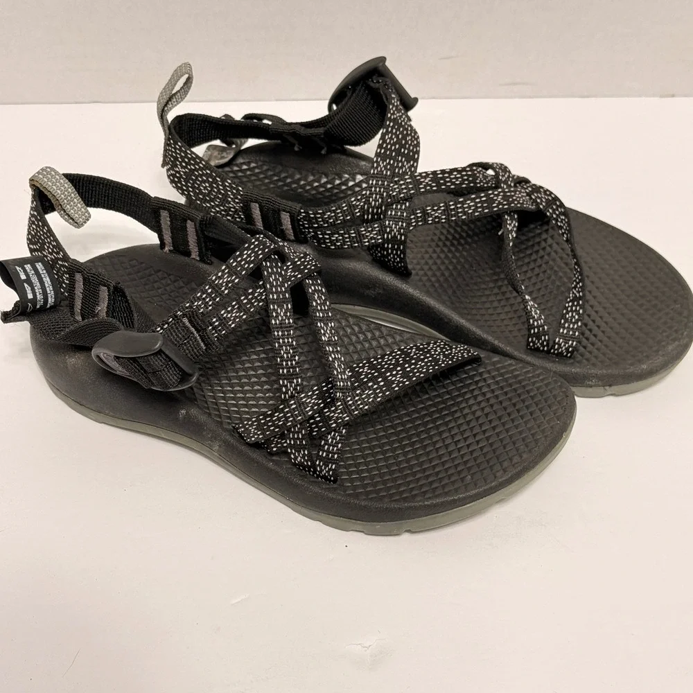 Chaco Z1 Ecotread Kids Sandals Black‎ Gray Strappy Sport Size 3